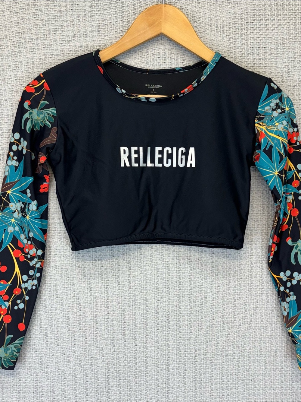 Relleciga Tropical Floral Crop Top W/ Built In Bra Women Sz Small Athleisure EUC